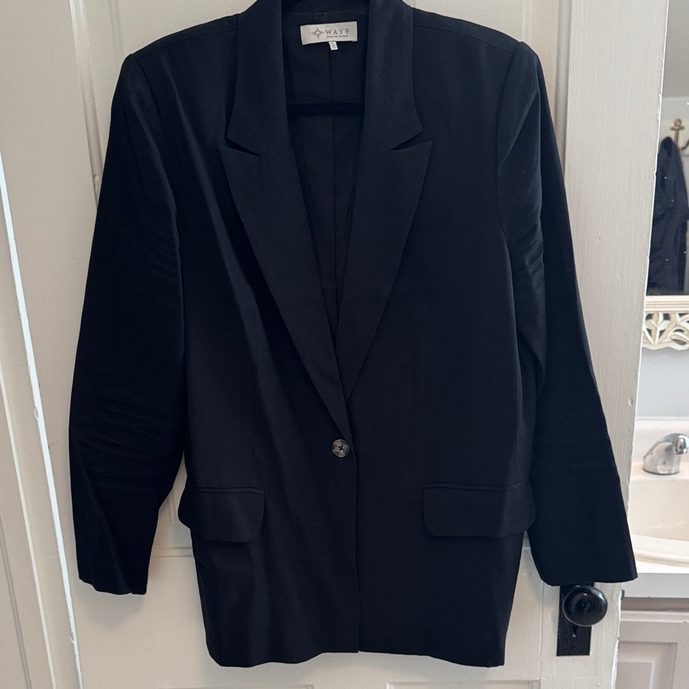Wayf // Black Oversized Boyfriend Blazer